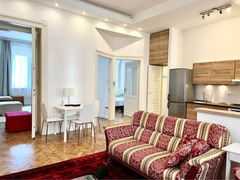 Roland Apartment Downtown - Pope Subway بودابست المظهر الخارجي الصورة